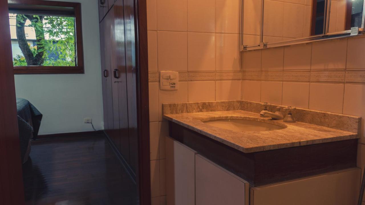 Urbanature Filme & Arte - Comfort Hostel Brooklin São Paulo Buitenkant foto